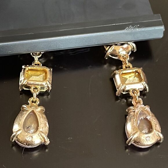 NWT INC INTERNATIONAL CONCEPTS
Gold-Tone Multi-Crystal Linear Earrings - Picture 4 of 4